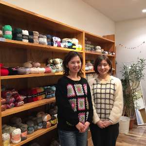 手芸を愛する姉妹のお店「y knit」