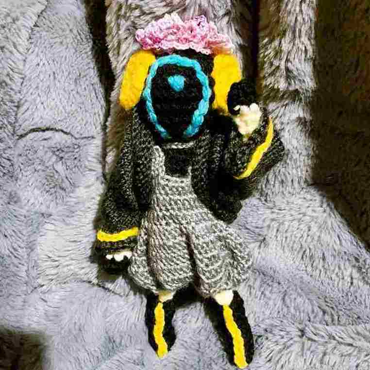 友人のオリジナルキャラクターを許可を得て立体化したあみぐるみです。