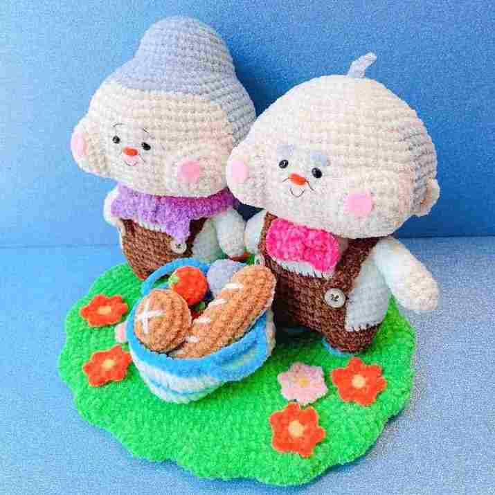 grandpa and grandma.
手にマグネットが入っているのでおててつなぎます。