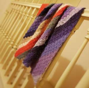 豪州滞在中、Carsonの糸でブランケット。C2Cドット絵みたいでかわいい。